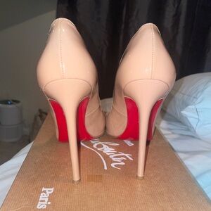 Christian Louboutin Nude Pigalle 120